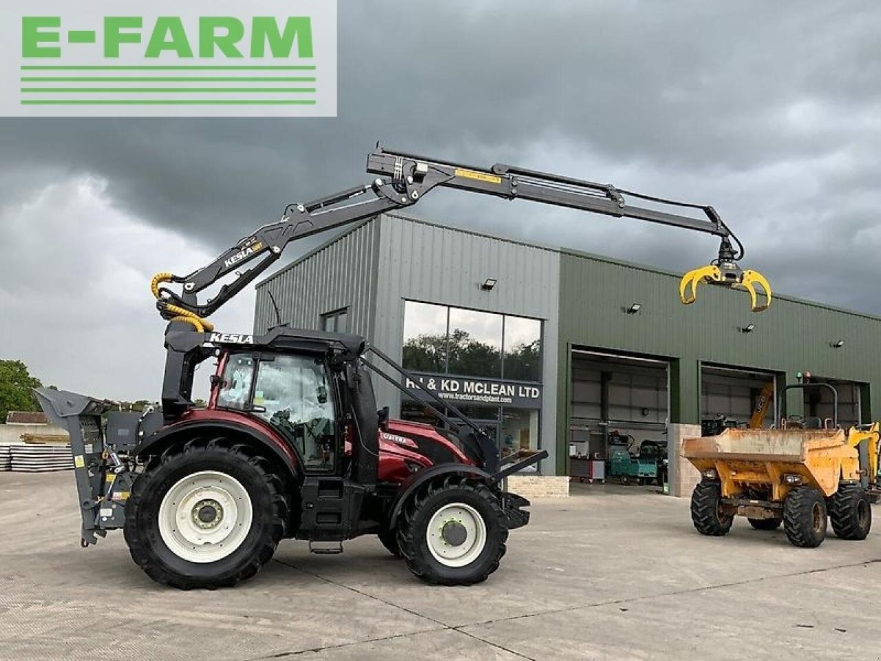 Traktor типа Valtra t154 active c/w roof mounted kelsa 500t forestry crane (st19912), Gebrauchtmaschine в SHAFTESBURY (Фотография 1)