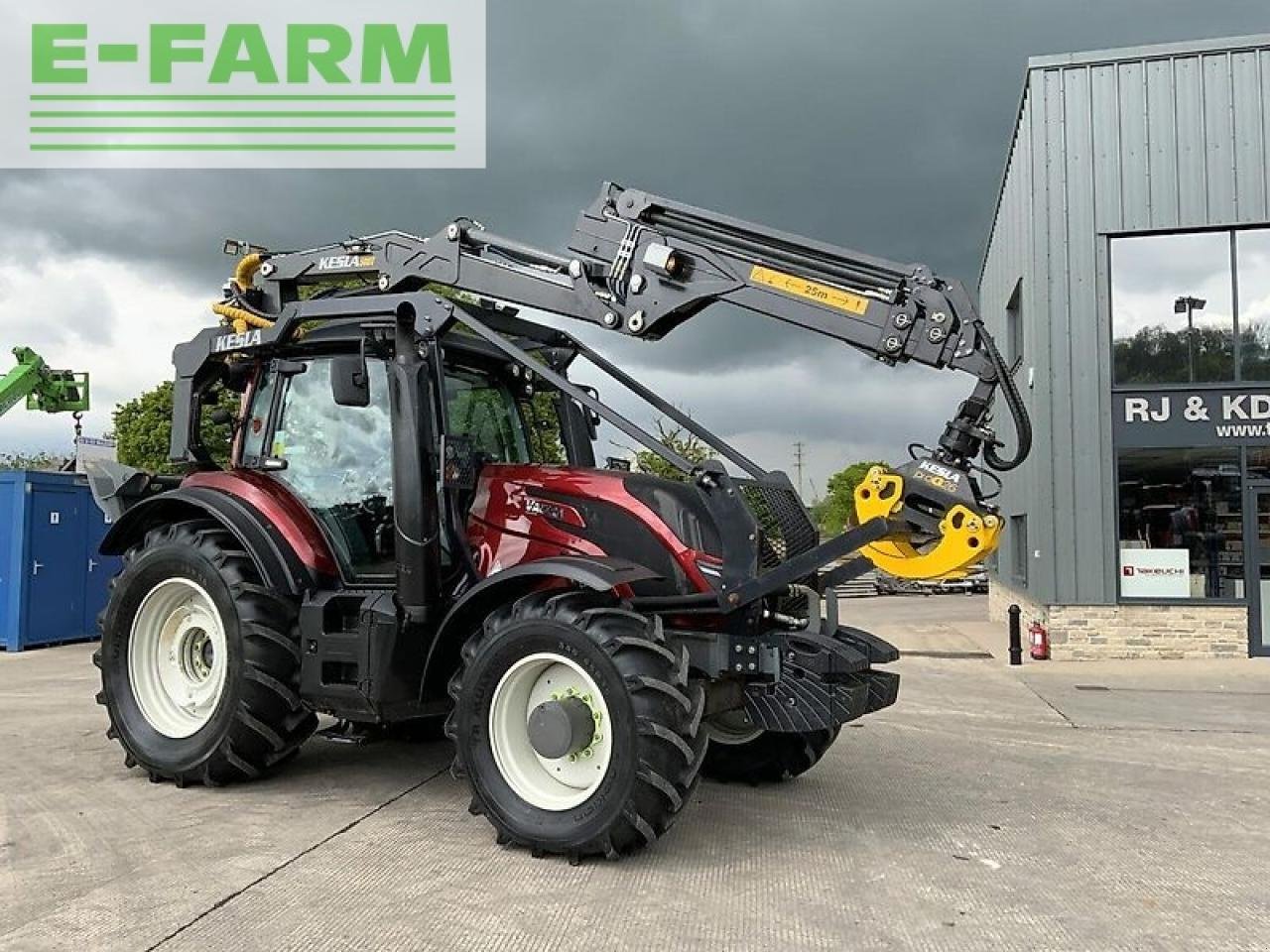 Traktor del tipo Valtra t154 active c/w roof mounted kelsa 500t forestry crane (st19912), Gebrauchtmaschine en SHAFTESBURY (Imagen 9)