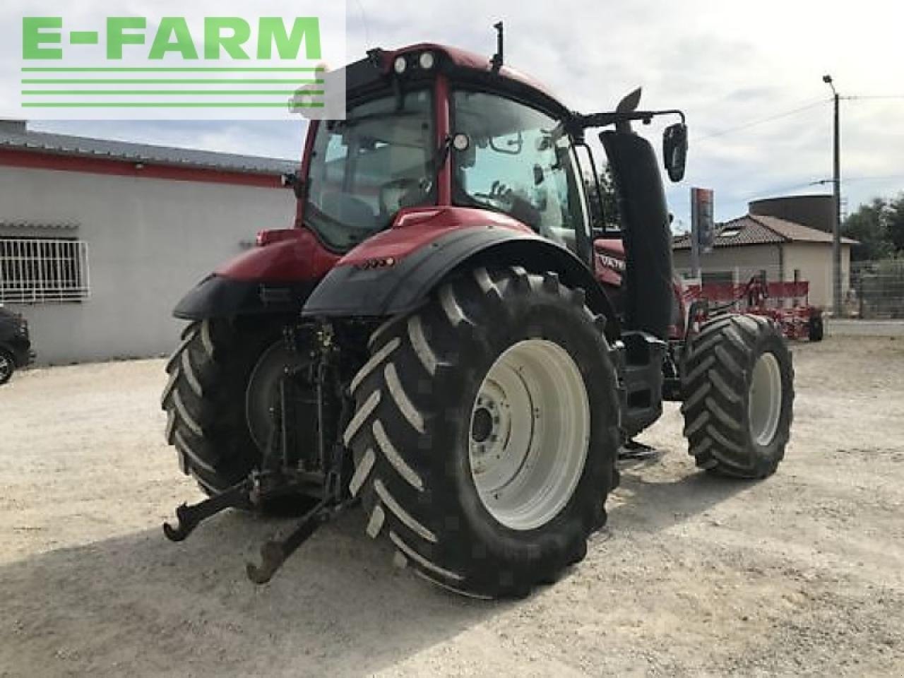 Traktor του τύπου Valtra t154 active, Gebrauchtmaschine σε MONFERRAN (Φωτογραφία 6)