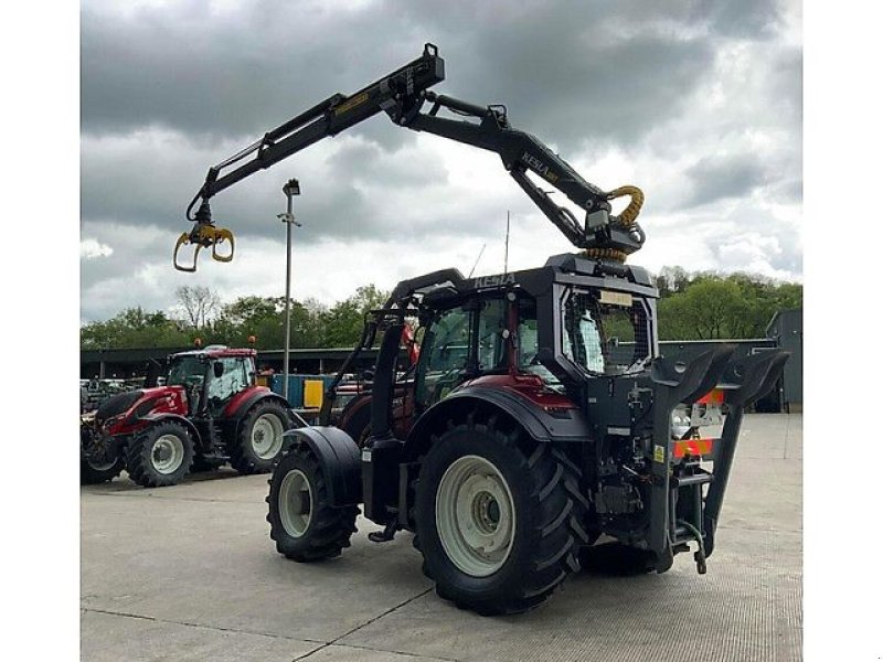 Traktor du type Valtra T154, Gebrauchtmaschine en Kaunas (Photo 21)