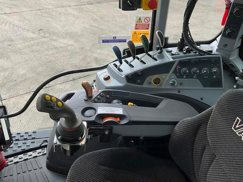 Traktor del tipo Valtra T154, Gebrauchtmaschine en Kaunas (Imagen 28)