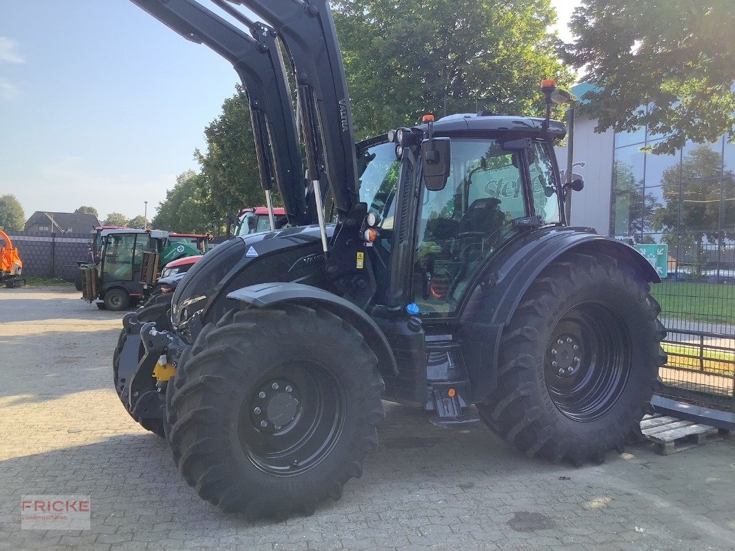 Traktor van het type Valtra T155 ED, Gebrauchtmaschine in Bockel - Gyhum (Foto 6)