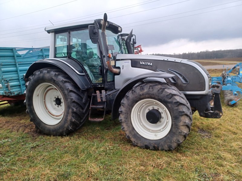 Traktor от тип Valtra T161 Advance, Gebrauchtmaschine в Uffenheim (Снимка 1)