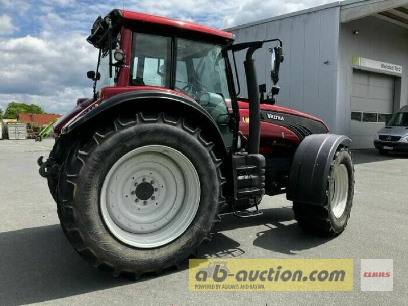 Traktor типа Valtra T163D AB-AUCTION, Gebrauchtmaschine в Schwend (Фотография 16)