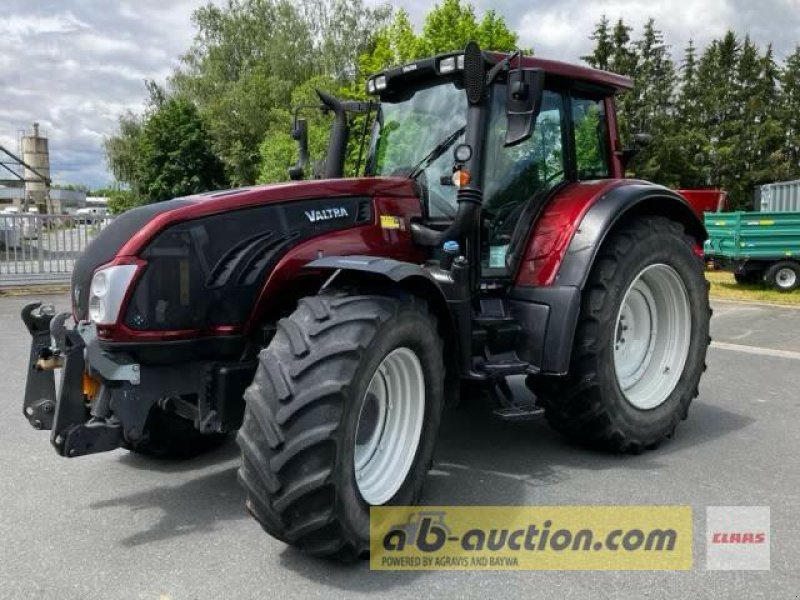 Traktor типа Valtra T163D AB-AUCTION, Gebrauchtmaschine в Altenstadt a.d. Waldnaab (Фотография 1)