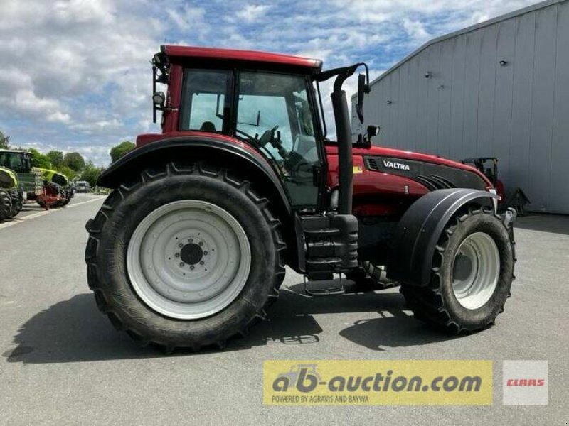 Traktor типа Valtra T163D AB-AUCTION, Gebrauchtmaschine в Altenstadt a.d. Waldnaab (Фотография 5)