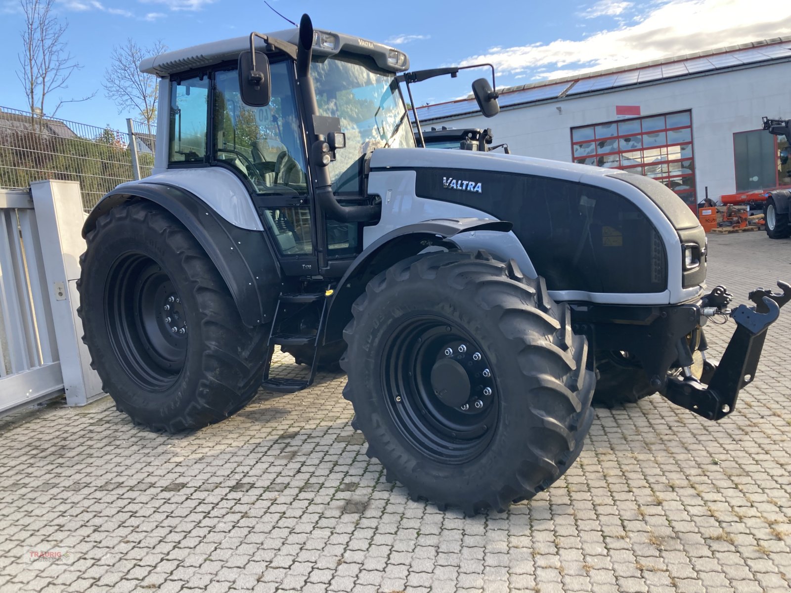 Traktor van het type Valtra T170, Gebrauchtmaschine in Mainburg/Wambach (Foto 7)