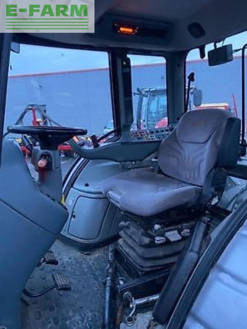 Traktor van het type Valtra t172 hitech, Gebrauchtmaschine in MARLENHEIM (Foto 8)