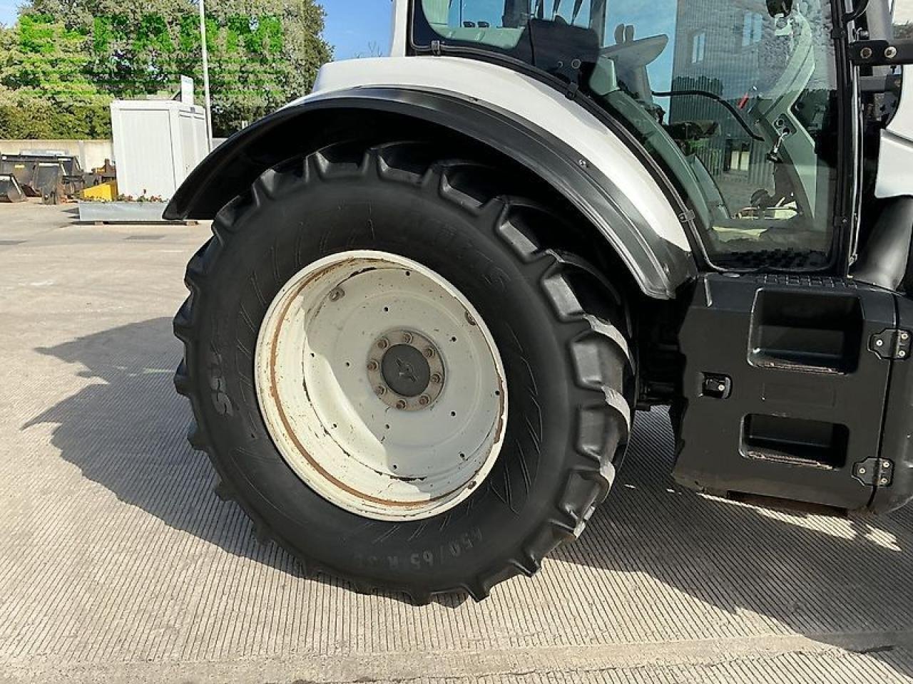 Traktor of the type Valtra t174 active tractor (st20875), Gebrauchtmaschine in SHAFTESBURY (Picture 11)