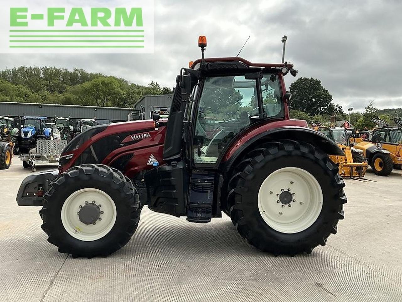 Traktor typu Valtra t174 active twin track reverse tractor (st20714), Gebrauchtmaschine v SHAFTESBURY (Obrázek 5)