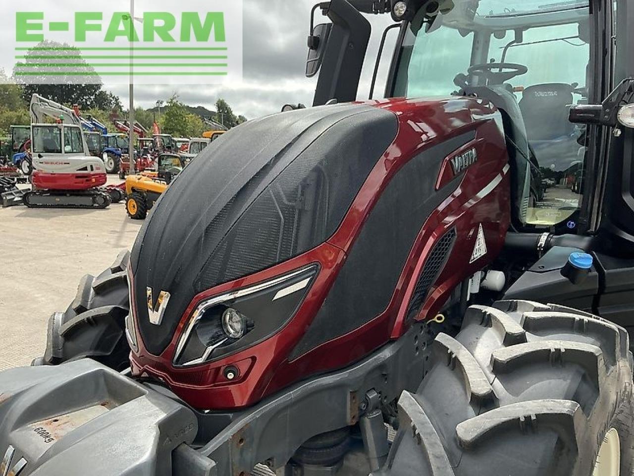 Traktor tipa Valtra t174 active twin track reverse tractor (st20714), Gebrauchtmaschine u SHAFTESBURY (Slika 12)