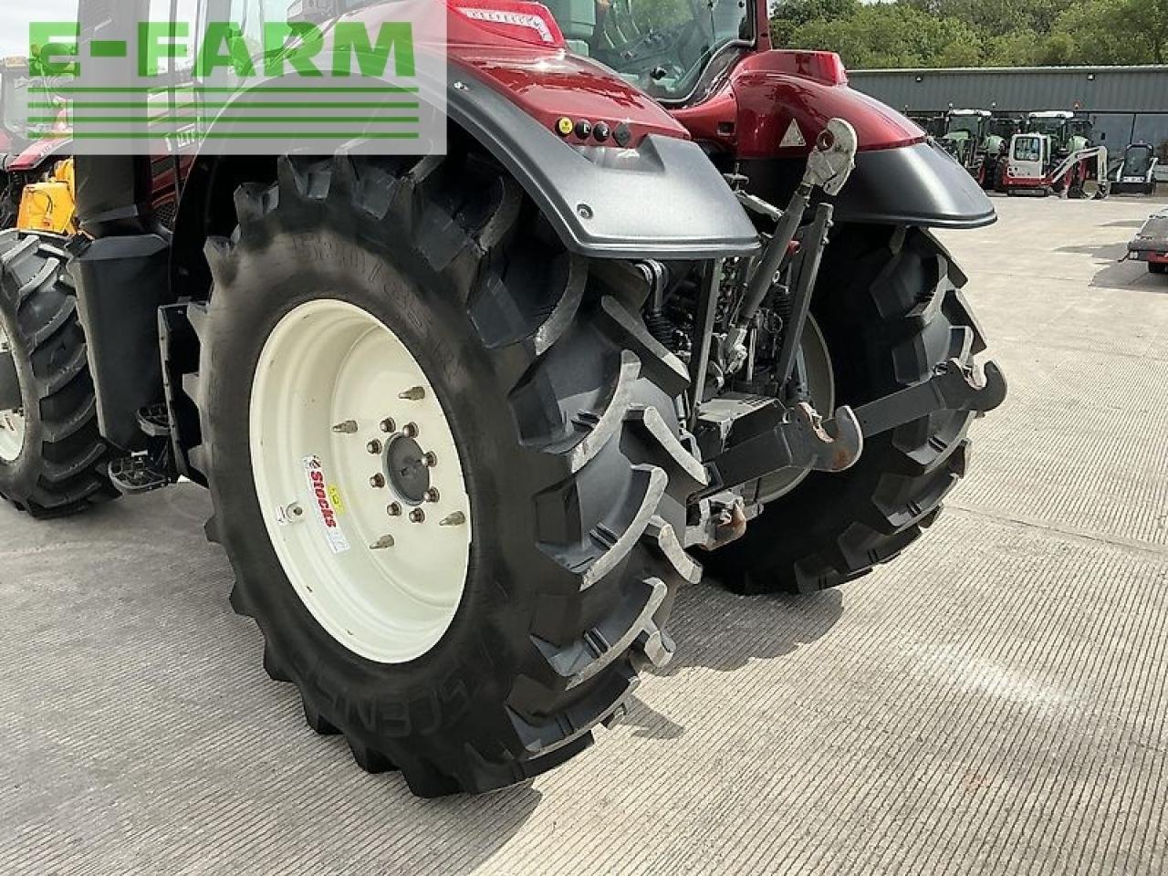 Traktor typu Valtra t174 active twin track reverse tractor (st20714), Gebrauchtmaschine v SHAFTESBURY (Obrázek 14)