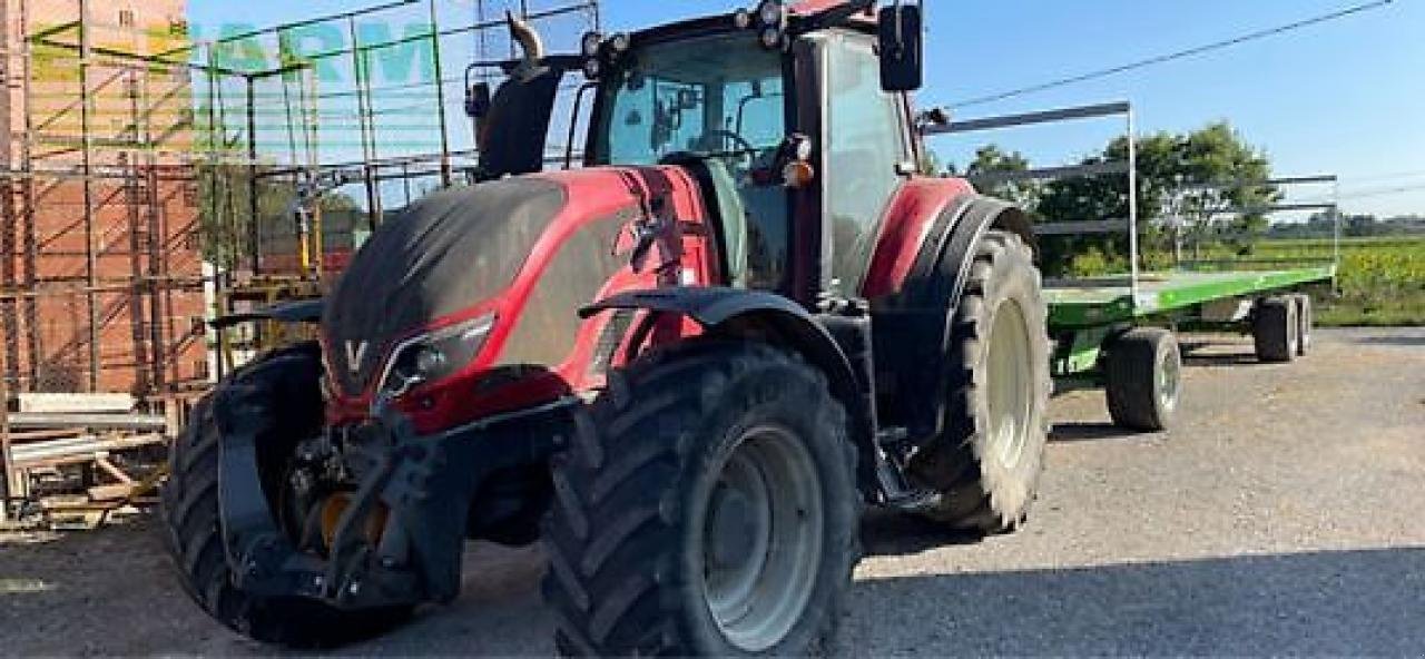 Traktor des Typs Valtra t174 active, Gebrauchtmaschine in MONFERRAN (Bild 1)