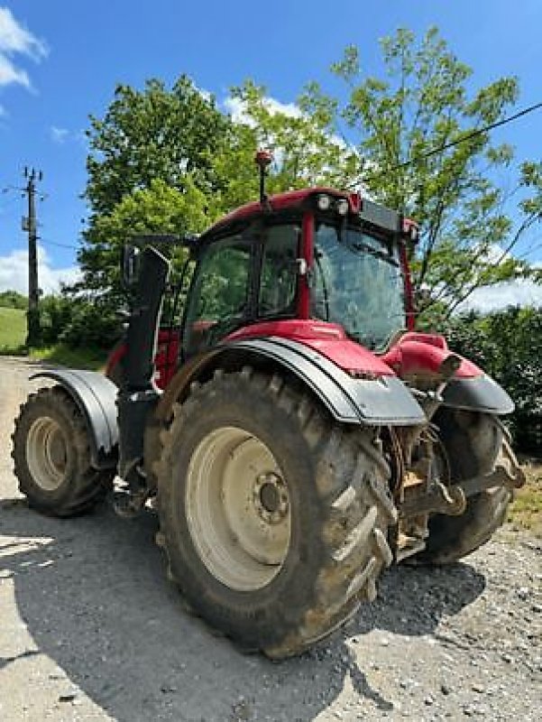 Traktor of the type Valtra T174 ACTIVE, Gebrauchtmaschine in Revel (Picture 4)