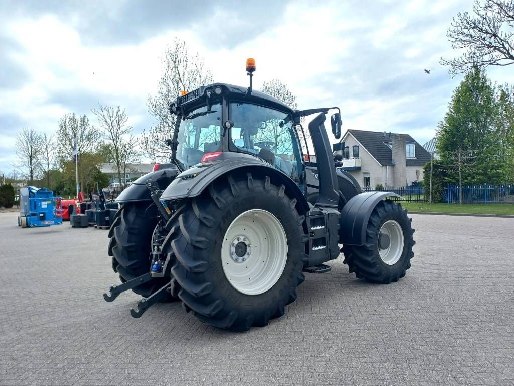 Traktor of the type Valtra T174 Direct Smart Touch, 2021, 450 hours!, Gebrauchtmaschine in Marknesse (Picture 10)