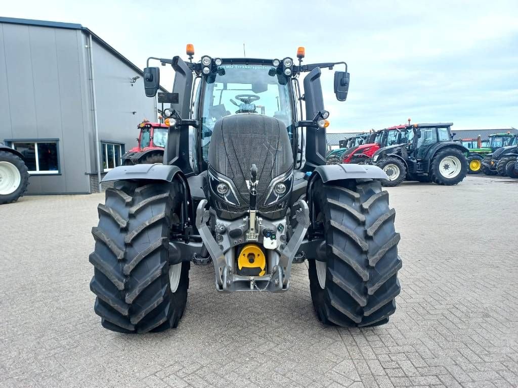 Traktor van het type Valtra T174 Direct Smart Touch, 2021, 450 hours!, Gebrauchtmaschine in Marknesse (Foto 7)