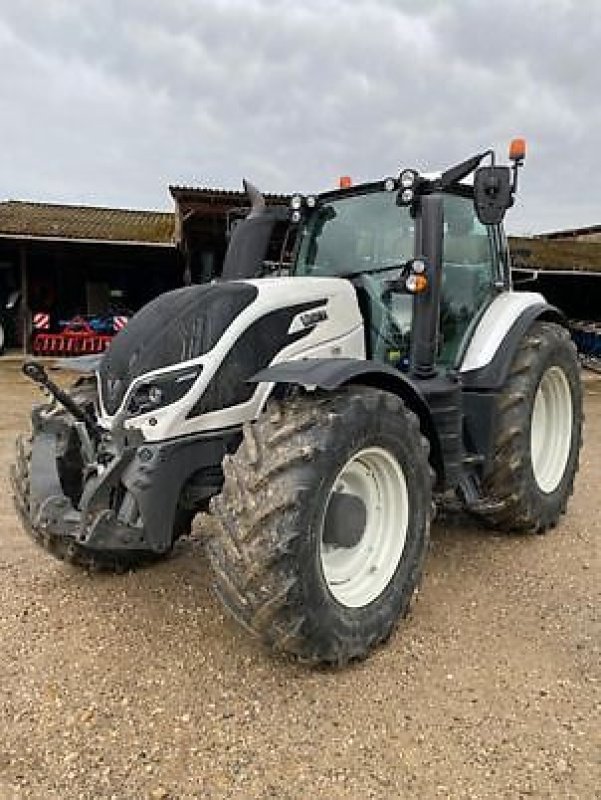 Traktor van het type Valtra T174 DIRECT, Gebrauchtmaschine in Muespach-le-Haut (Foto 4)