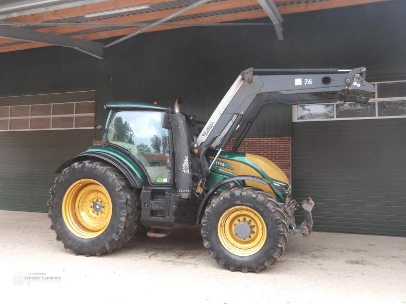 Traktor des Typs Valtra T174 Versu defekt, Gebrauchtmaschine in Borken (Bild 1)