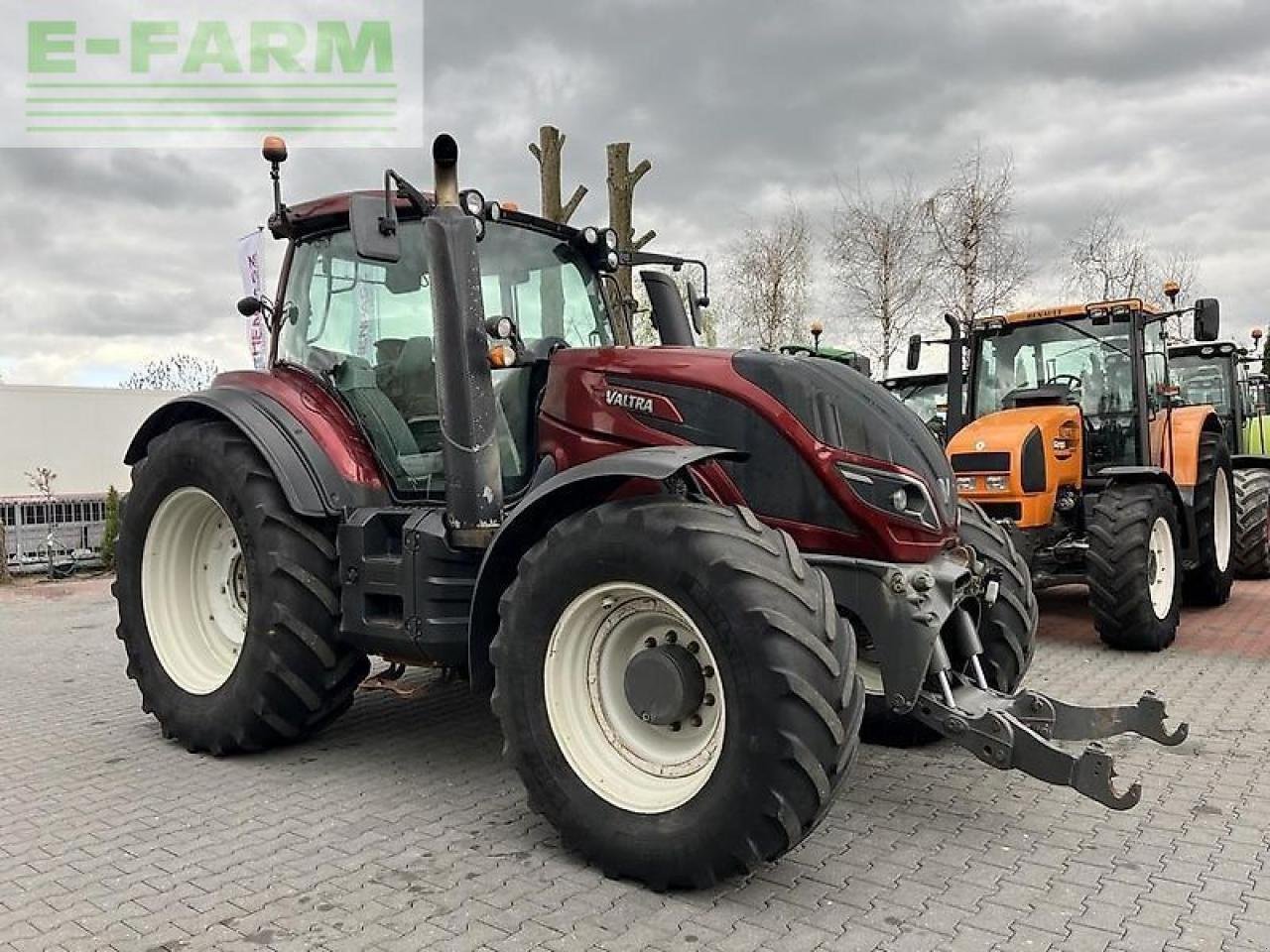 Traktor typu Valtra t174 versu - pneumatyka - air brakes, Gebrauchtmaschine w DAMAS?AWEK (Zdjęcie 4)