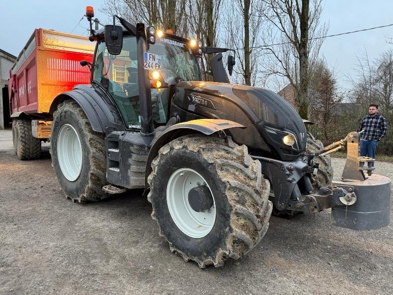 Traktor des Typs Valtra T174 VERSU, Gebrauchtmaschine in Richebourg (Bild 3)