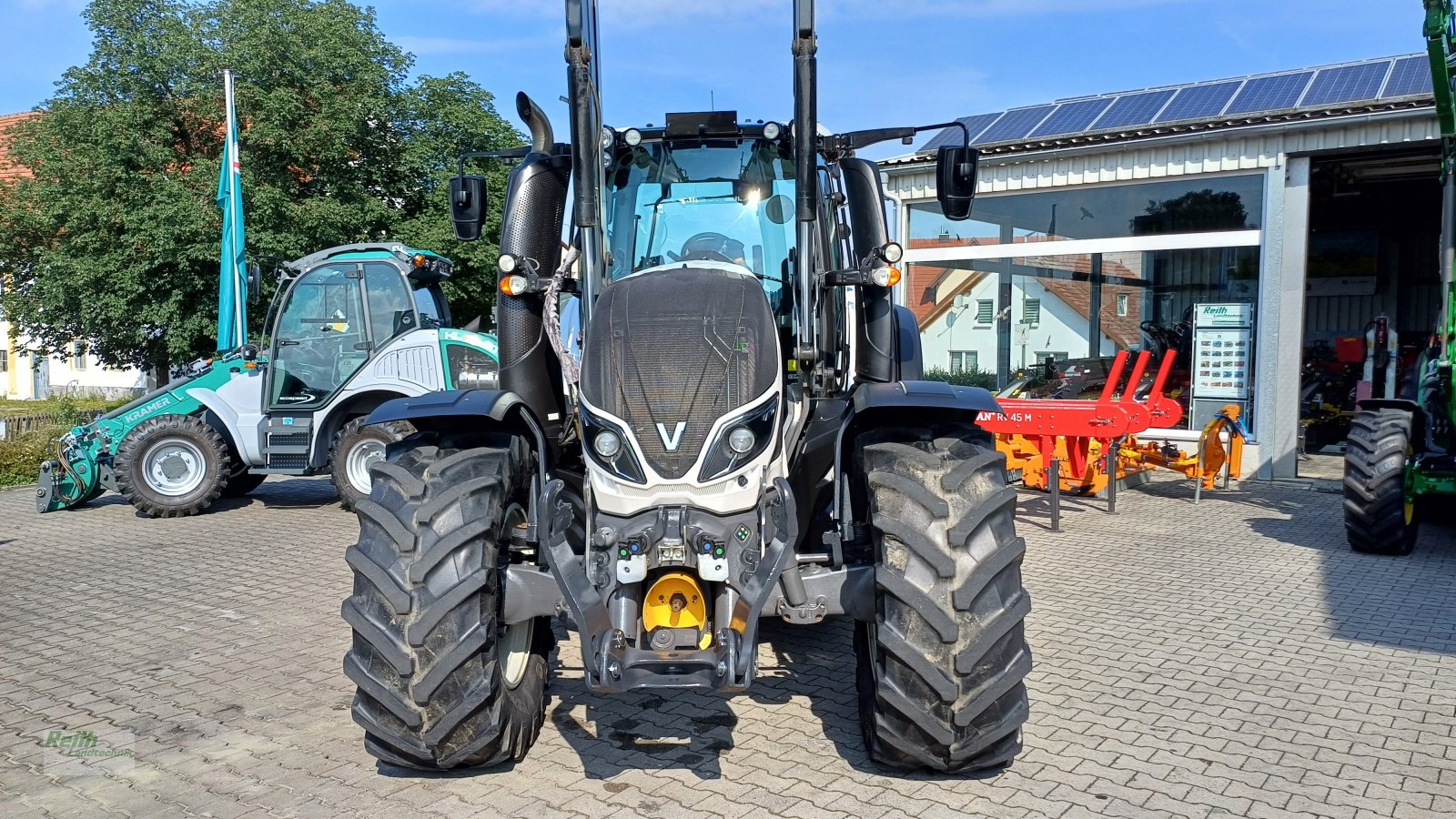 Traktor des Typs Valtra T174, Gebrauchtmaschine in Wolnzach (Bild 10)