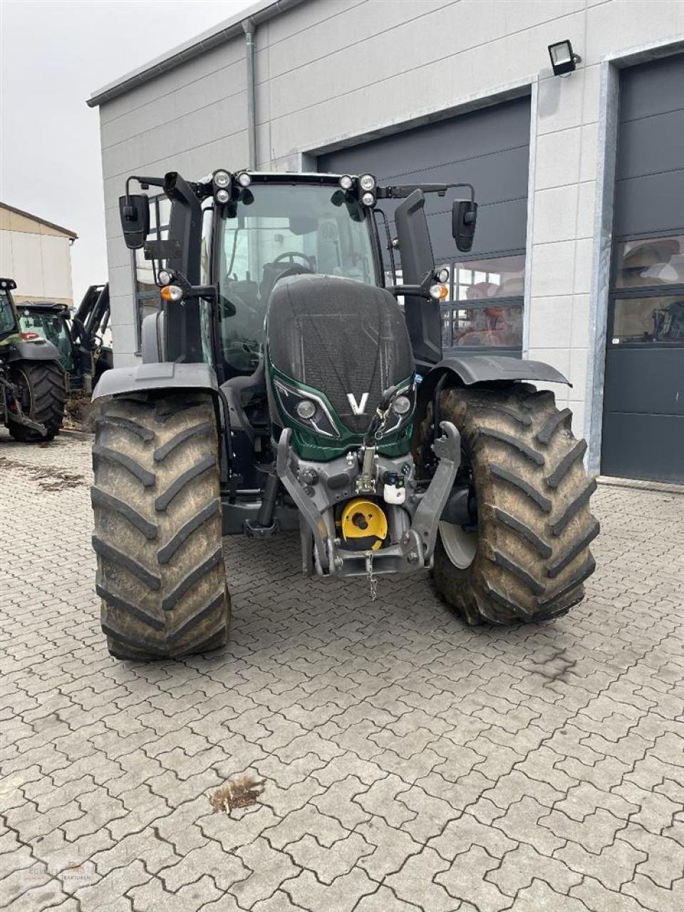 Traktor del tipo Valtra T174EA, Gebrauchtmaschine In Fürth / Burgfarrnbach (Immagine 2)