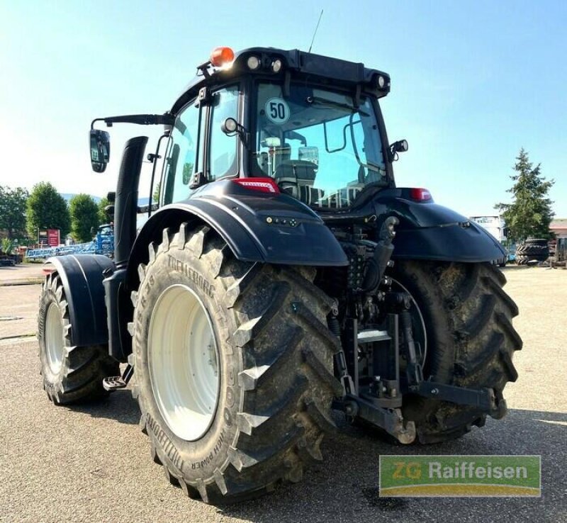 Traktor of the type Valtra T174.EDDirect Unlimited, Gebrauchtmaschine in Bühl (Picture 9)