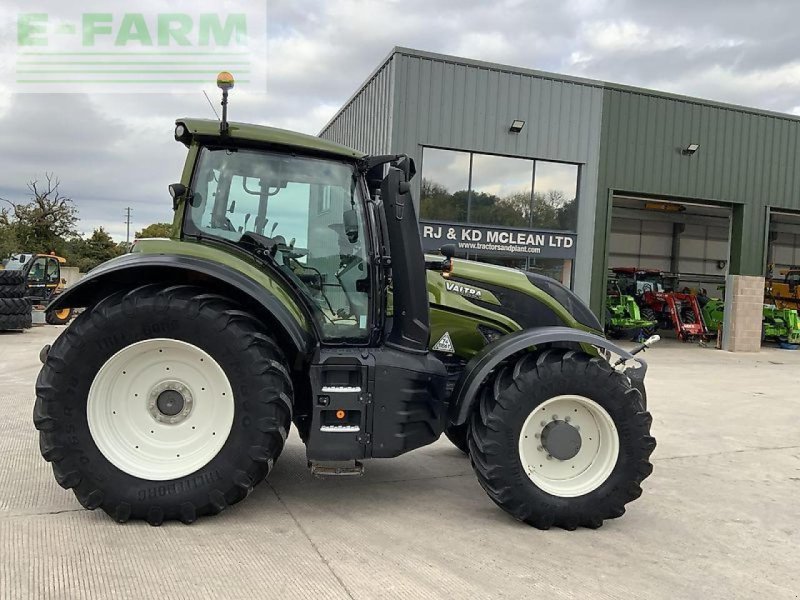 Traktor des Typs Valtra t175 active tractor (st21258) Active, Gebrauchtmaschine in SHAFTESBURY (Bild 1)