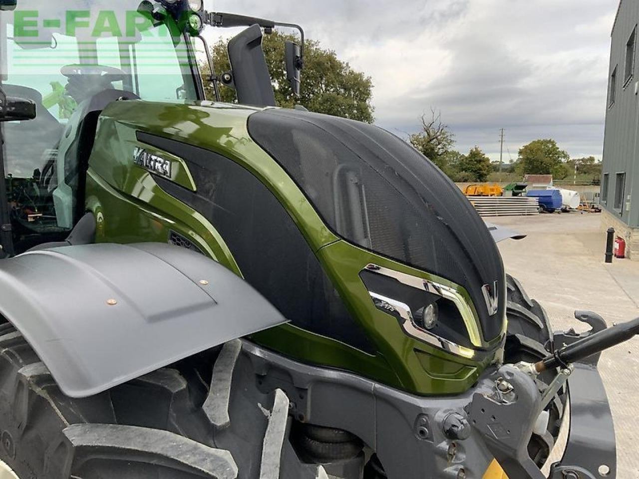 Traktor des Typs Valtra t175 active tractor (st21258) Active, Gebrauchtmaschine in SHAFTESBURY (Bild 13)