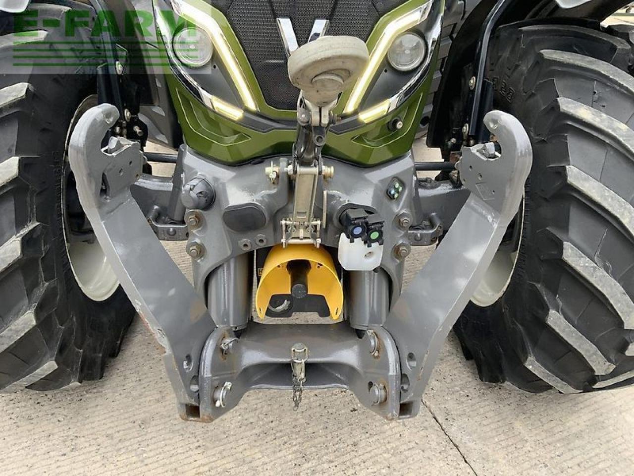 Traktor des Typs Valtra t175 active tractor (st21258) Active, Gebrauchtmaschine in SHAFTESBURY (Bild 14)