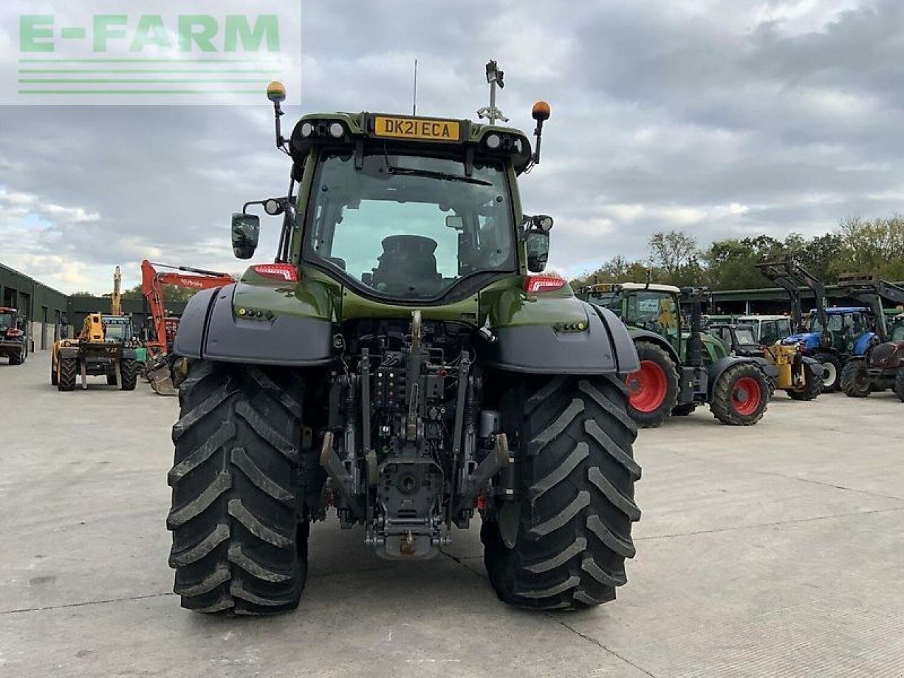 Traktor tip Valtra t175 active tractor (st21258) Active, Gebrauchtmaschine in SHAFTESBURY (Poză 8)