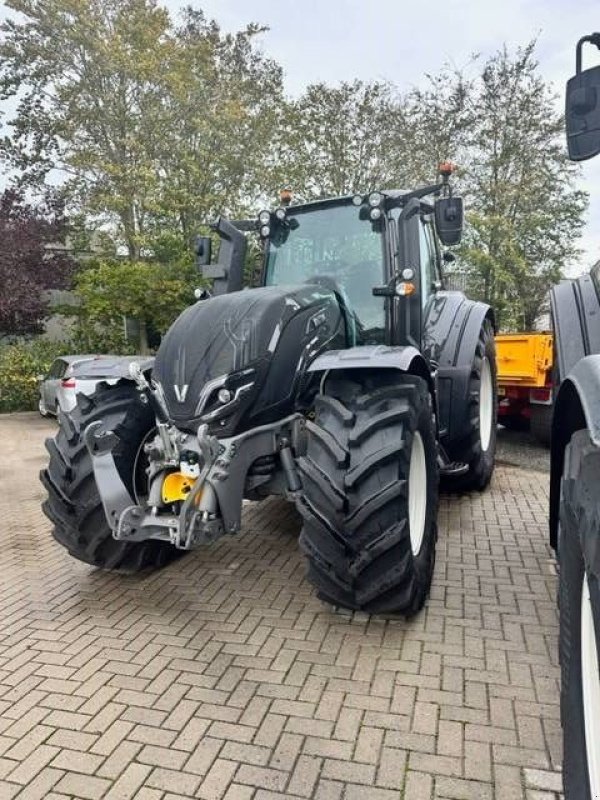 Traktor of the type Valtra T175 Ecpower Active, 321 hours!, Gebrauchtmaschine in Marknesse (Picture 1)