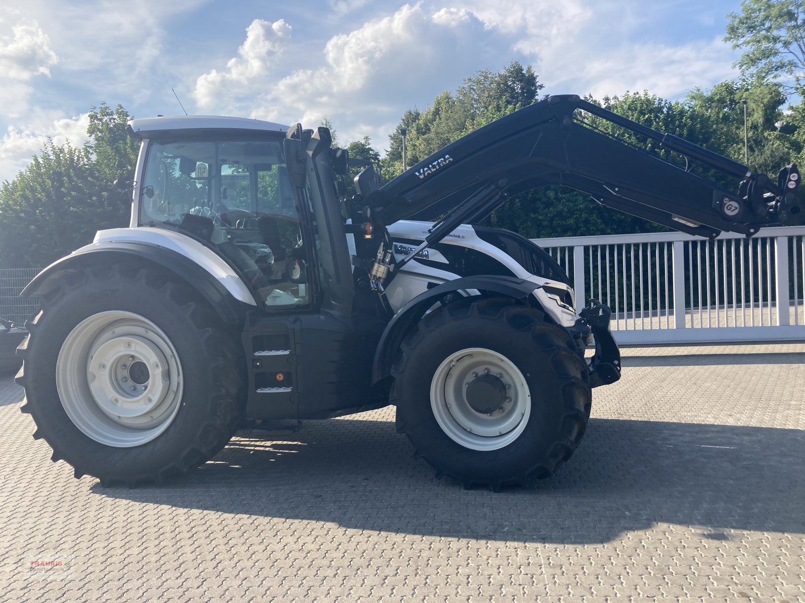 Traktor typu Valtra T175e Active, Neumaschine v Mainburg/Wambach (Obrázek 16)