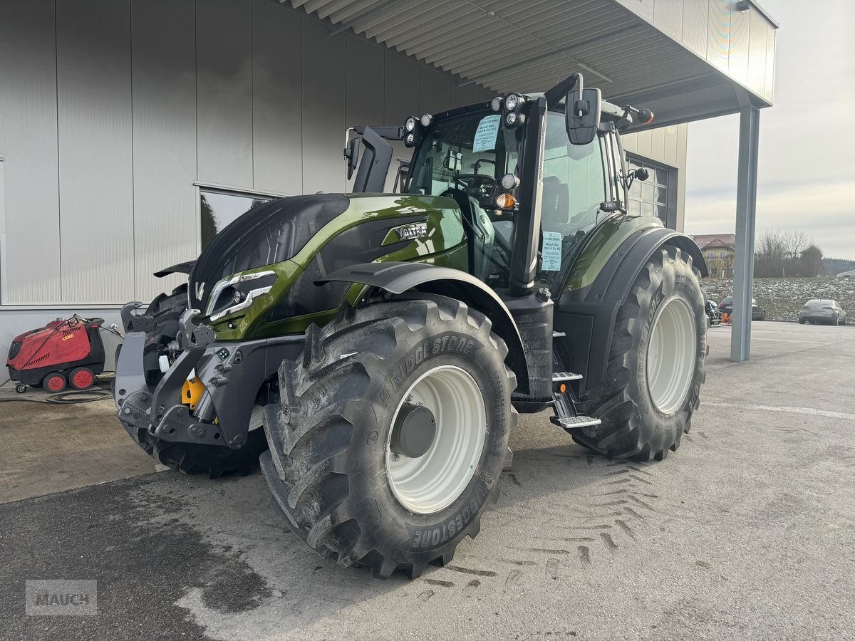 Traktor del tipo Valtra T175e Direct, Neumaschine en Burgkirchen (Imagen 1)