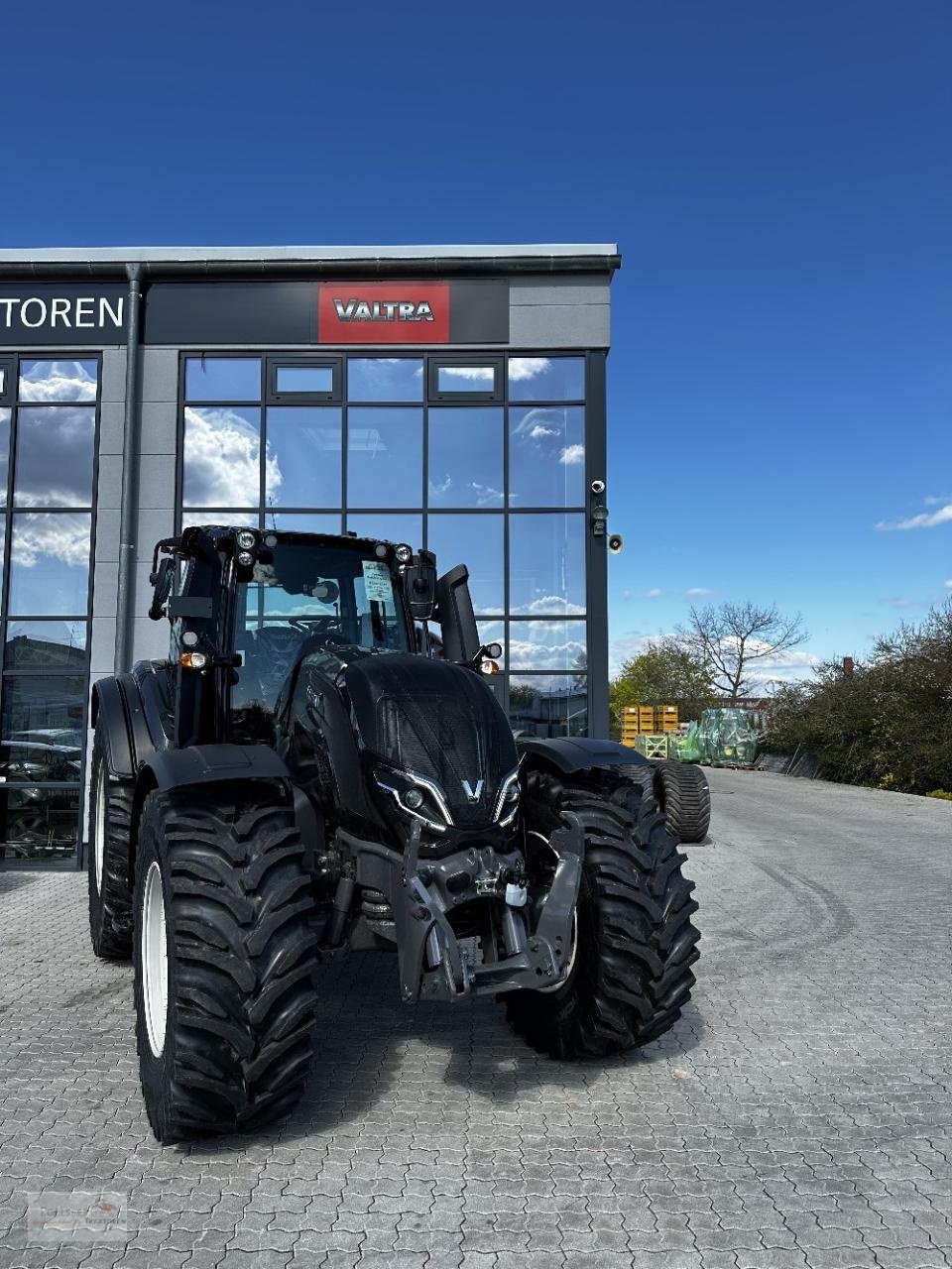 Traktor typu Valtra T175ED, Neumaschine v Fürth / Burgfarrnbach (Obrázek 3)