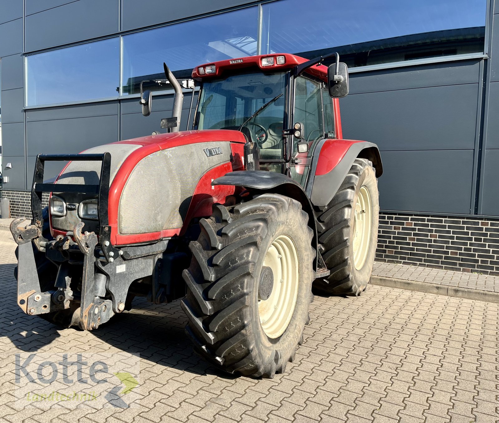 Traktor van het type Valtra T190-4, Gebrauchtmaschine in Rieste (Foto 1)