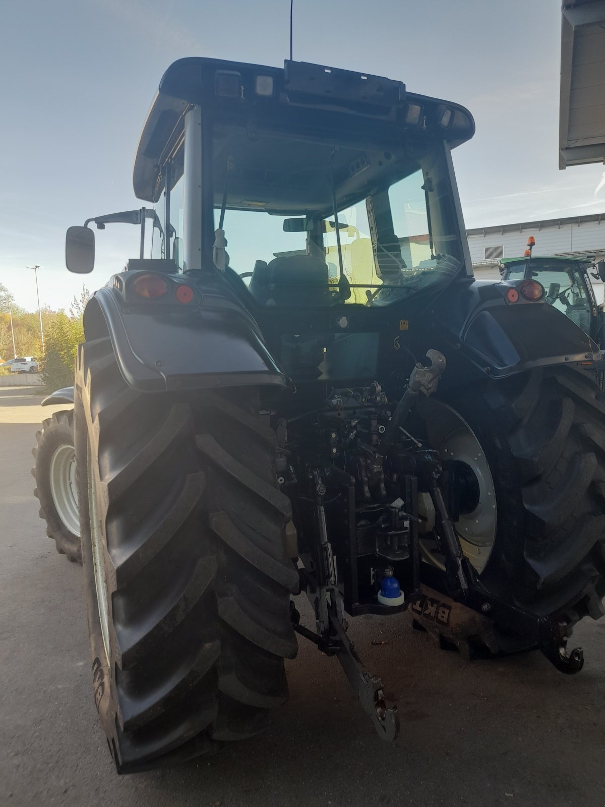 Traktor tip Valtra T191 H, Gebrauchtmaschine in Bad Wurzach (Poză 15)