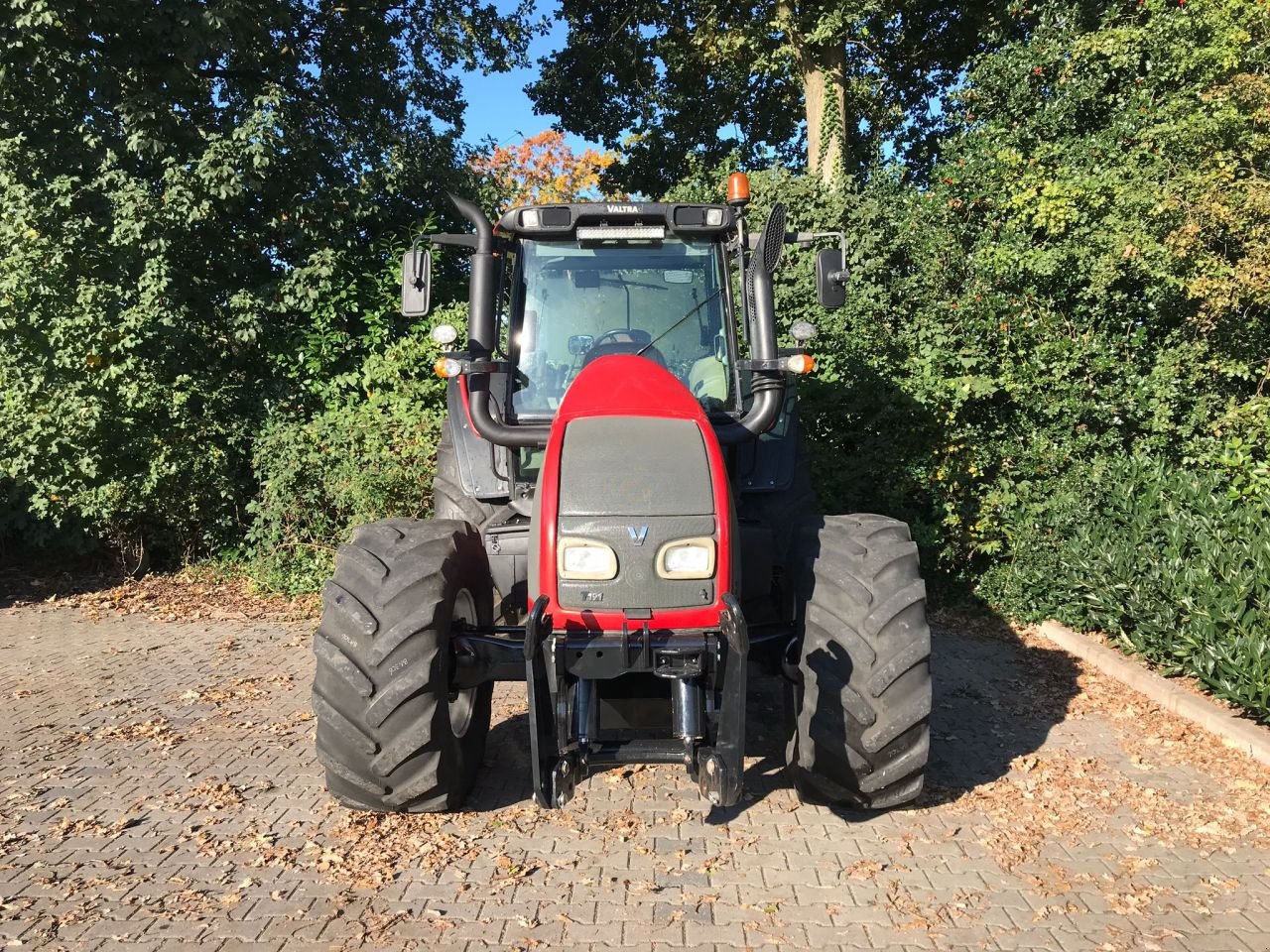 Traktor Türe ait Valtra T191 HiTech, Gebrauchtmaschine içinde Achterveld (resim 3)