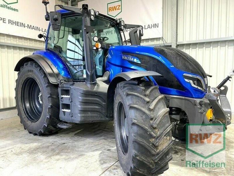 Traktor от тип Valtra T194 D, Gebrauchtmaschine в Wölfersheim-Berstadt (Снимка 1)