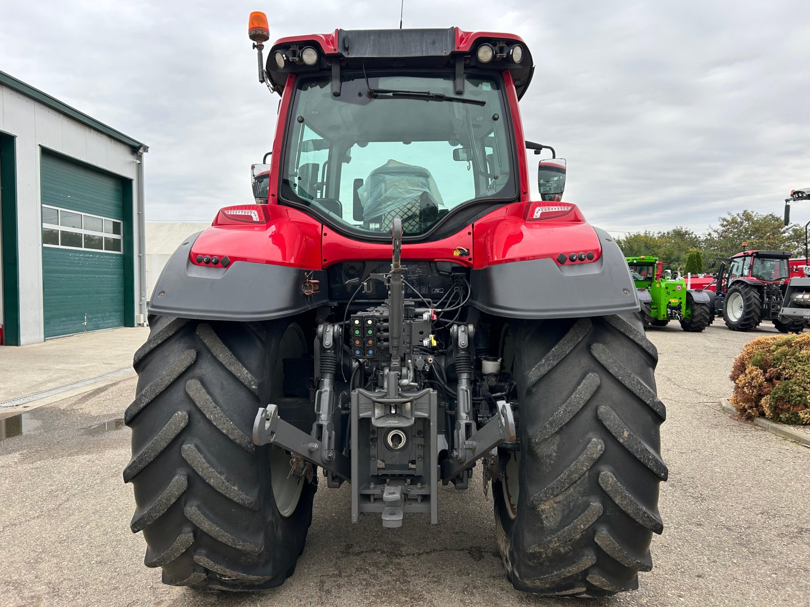 Traktor van het type Valtra T194 HiTech, Gebrauchtmaschine in Orţişoara (Foto 5)