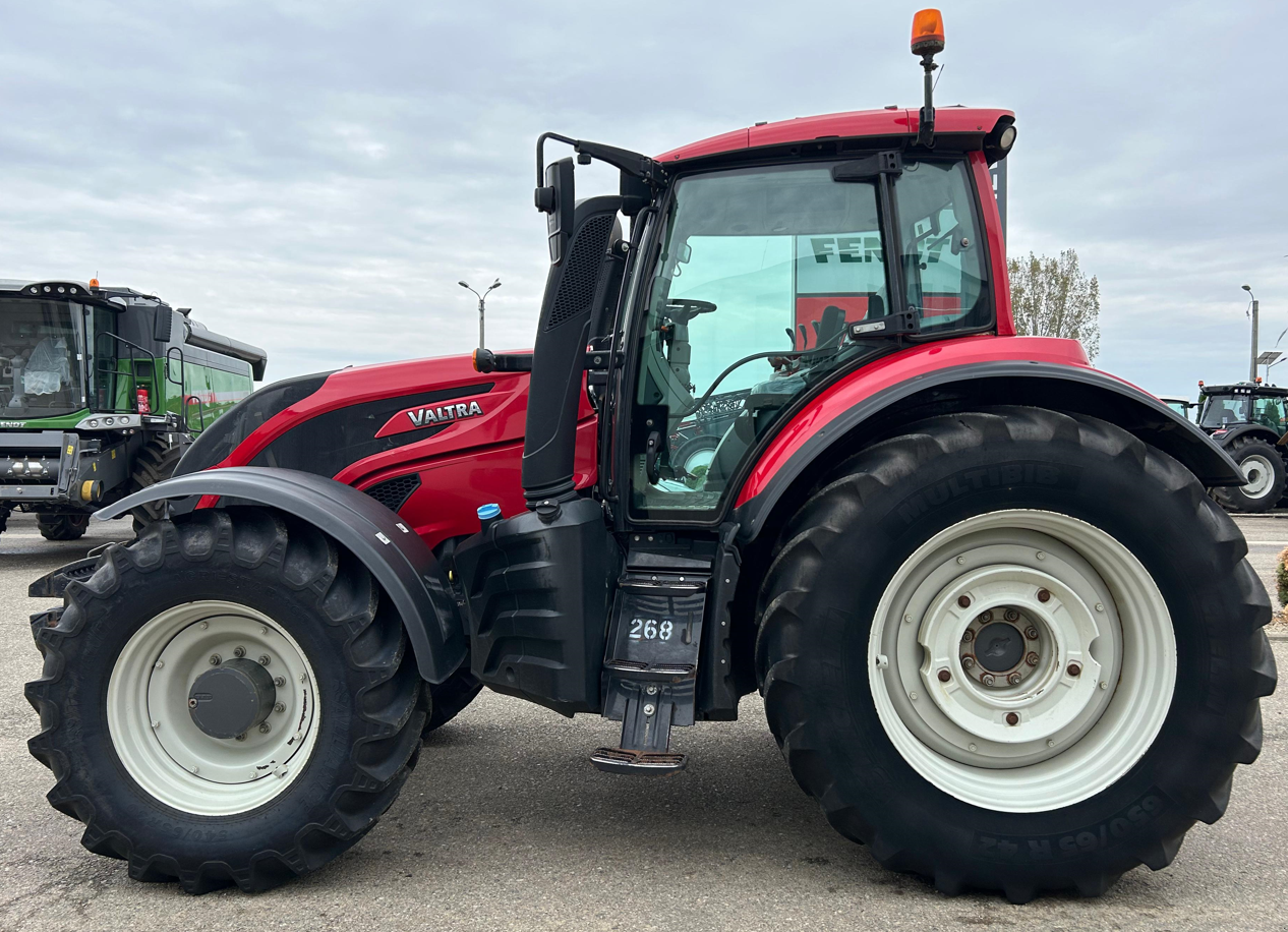 Traktor van het type Valtra T194 HiTech, Gebrauchtmaschine in Orţişoara (Foto 3)