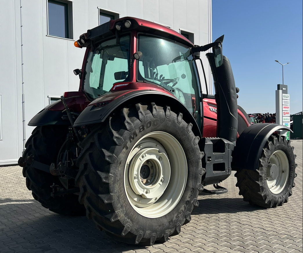 Traktor типа Valtra T194 HiTech, Gebrauchtmaschine в Orţişoara (Фотография 4)