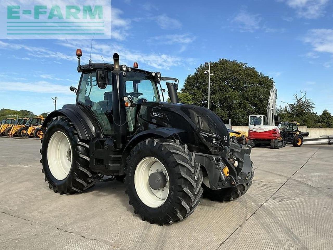 Traktor des Typs Valtra t194 versu tractor (st20936) Versu, Gebrauchtmaschine in SHAFTESBURY (Bild 2)