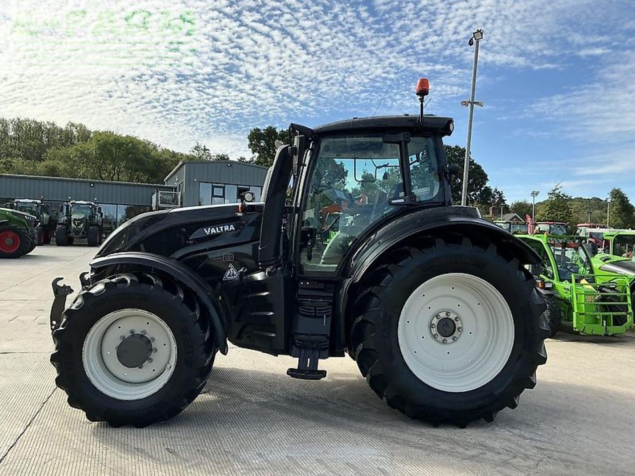 Traktor des Typs Valtra t194 versu tractor (st20936) Versu, Gebrauchtmaschine in SHAFTESBURY (Bild 5)