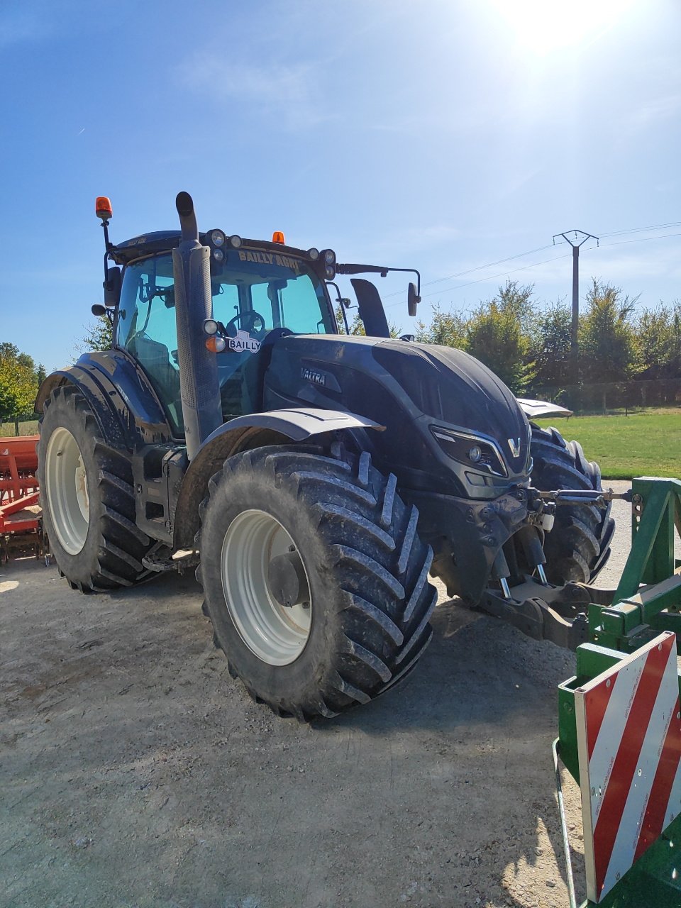 Traktor du type Valtra T194, Gebrauchtmaschine en Marolles (Photo 1)