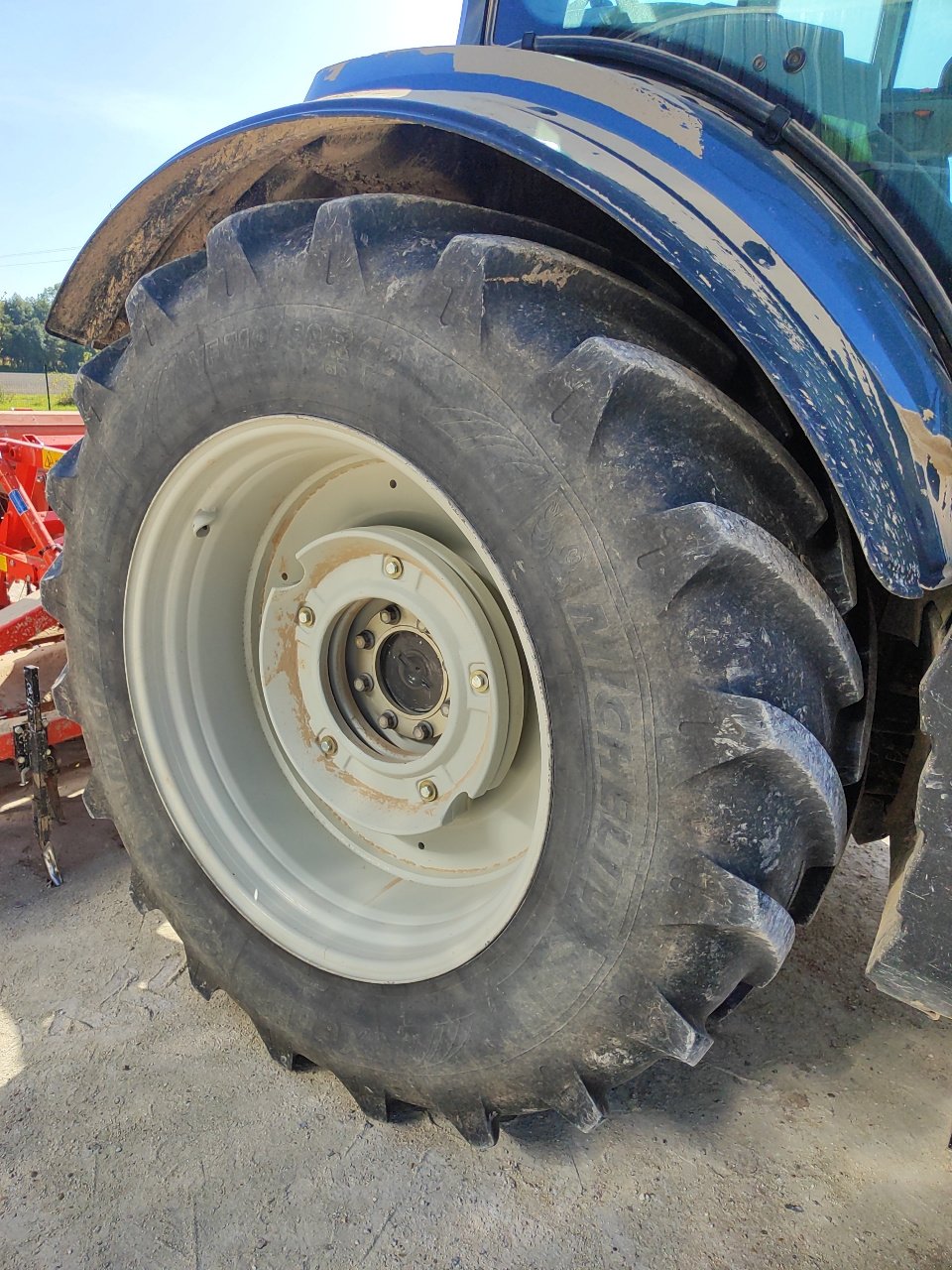 Traktor typu Valtra T194, Gebrauchtmaschine v Marolles (Obrázek 9)