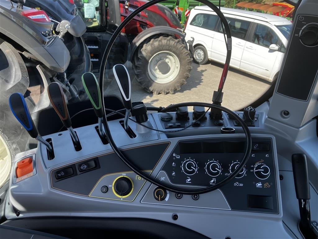 Traktor tip Valtra T195 Active ---  RESERVERET  ---, Gebrauchtmaschine in Høng (Poză 3)