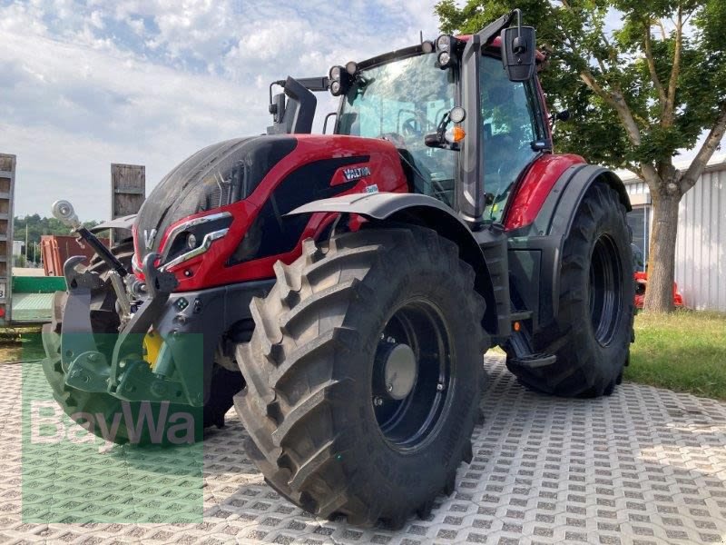 Traktor van het type Valtra T195 V, Gebrauchtmaschine in Remseck (Foto 4)