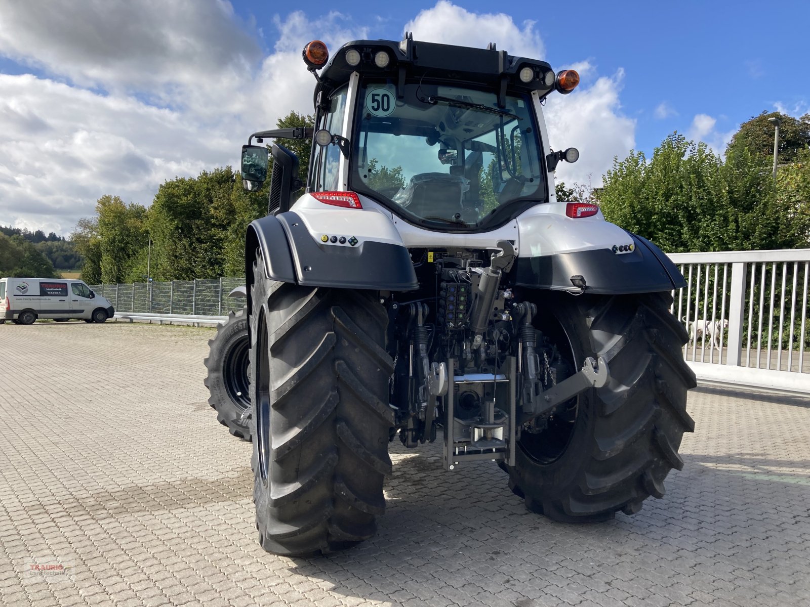 Traktor tip Valtra T195D mit Vollausstattung, Neumaschine in Mainburg/Wambach (Poză 12)