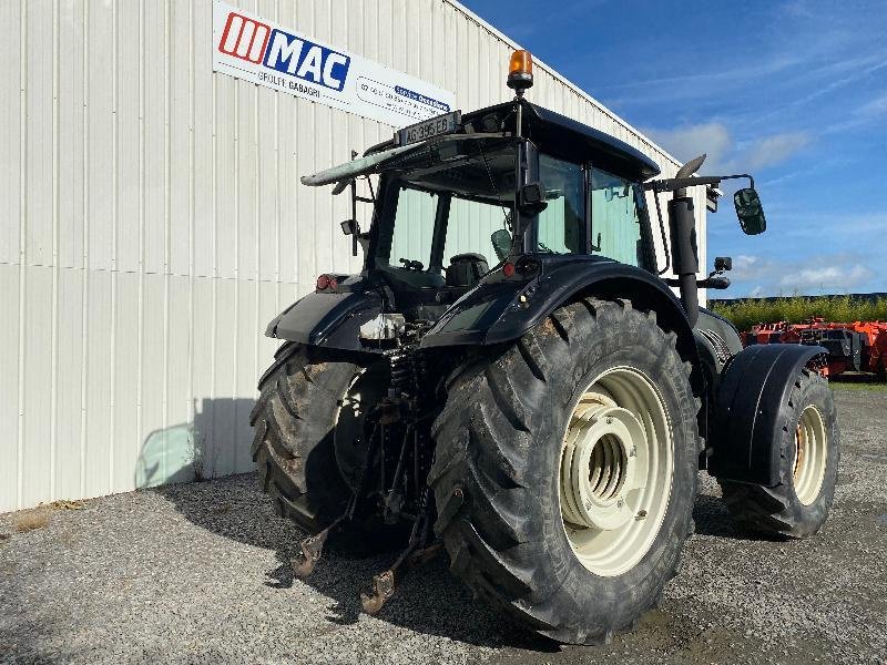 Traktor du type Valtra T202, Gebrauchtmaschine en CHATEAUBRIANT CEDEX (Photo 2)